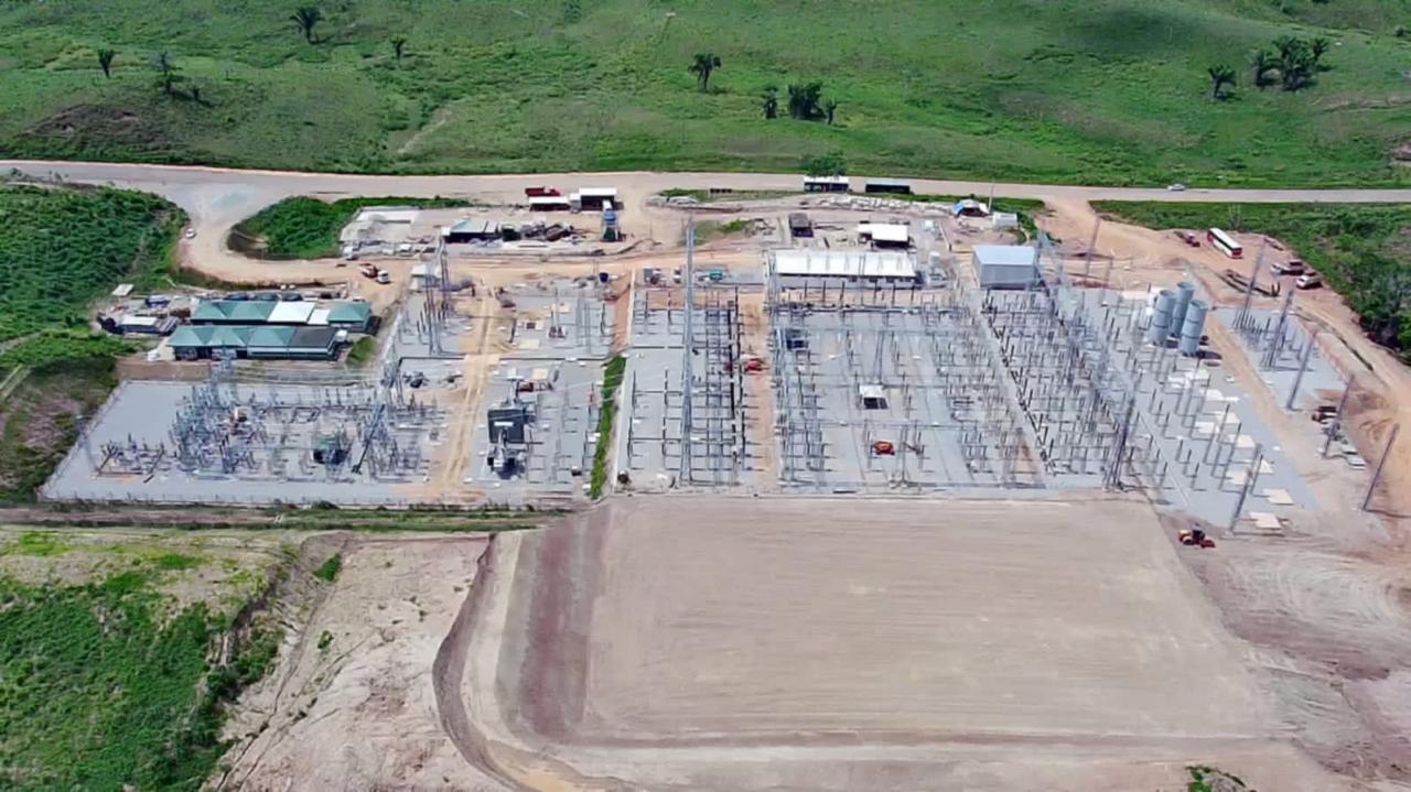 Vista aérea da subestação de energia SE Feijó em construção, Acre